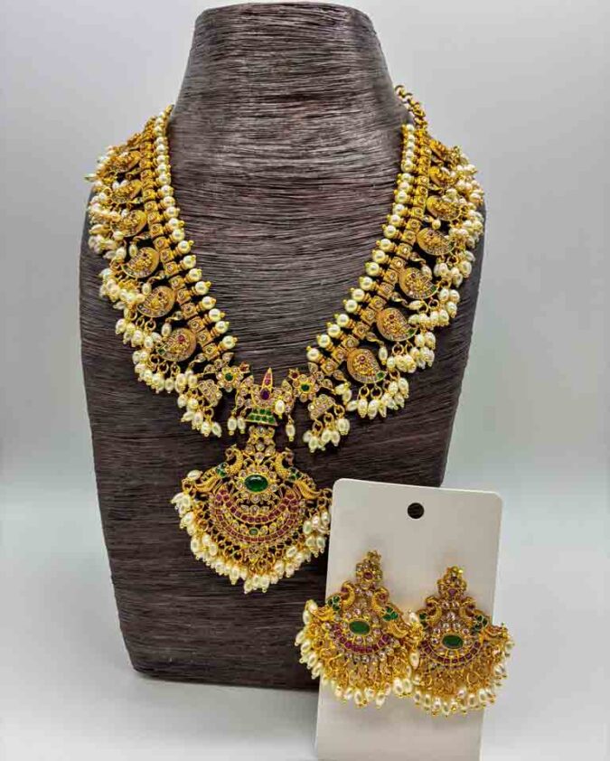 Guttapusalu - Pearl Necklace Set